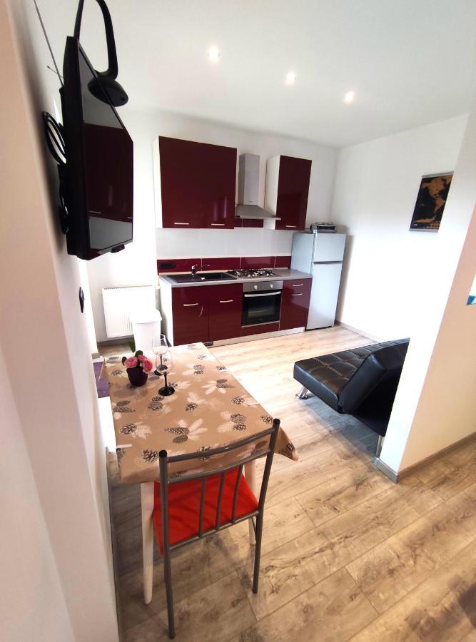 Apartmani Melia Marčelji Exterior foto